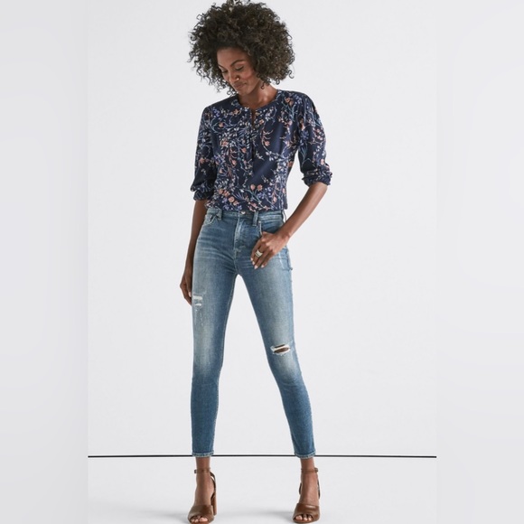 Lucky Brand Floral Printed Henley Top Size Medium - Picture 2 of 10